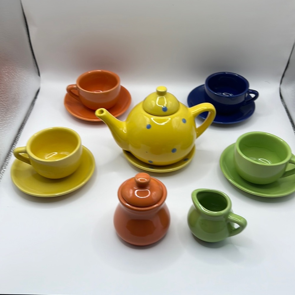 Vintage 1950s pottery tea set.